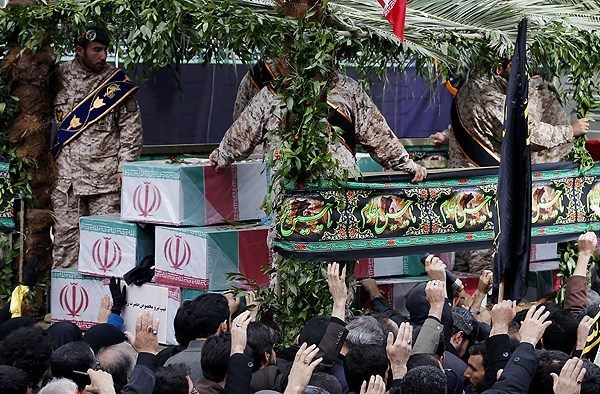 تشییع شهدای گمنام در تهران2