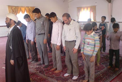 نماز جماعت در مدارس شهر زنجان