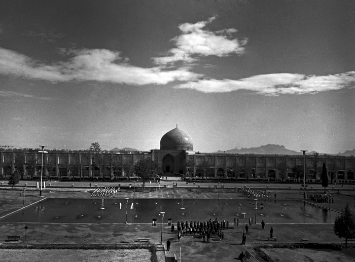 مسجدی در ایران . دهه 40